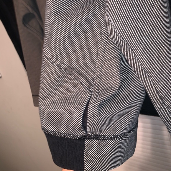 Lululemon pullover - Picture 4 of 6